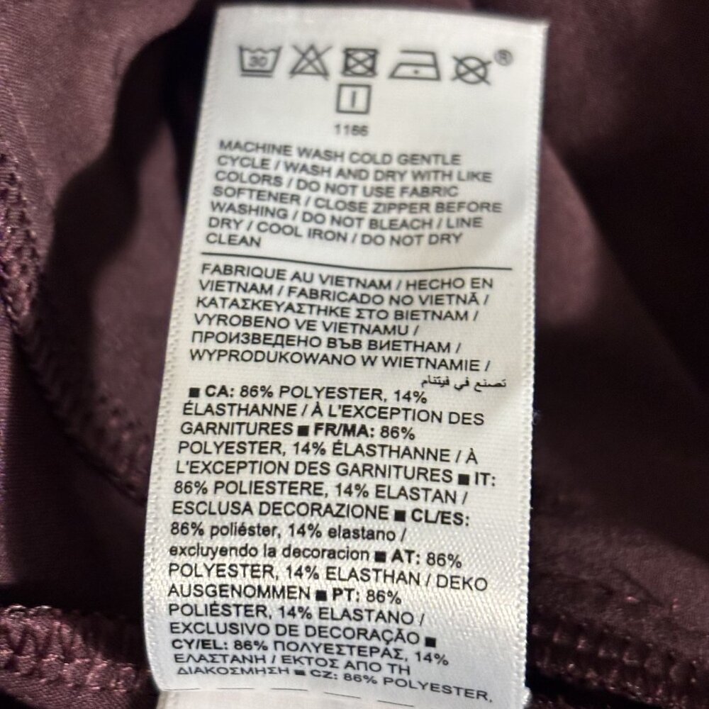 Athleta Endless Satin Side Stripe Spiced Cabernet Burgundy Pants Size 2 - Picture 13 of 14